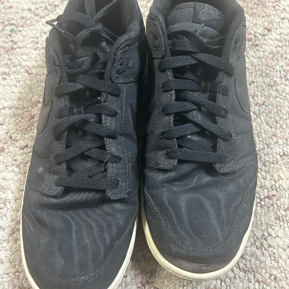 Nike Men's Black Sneakers
